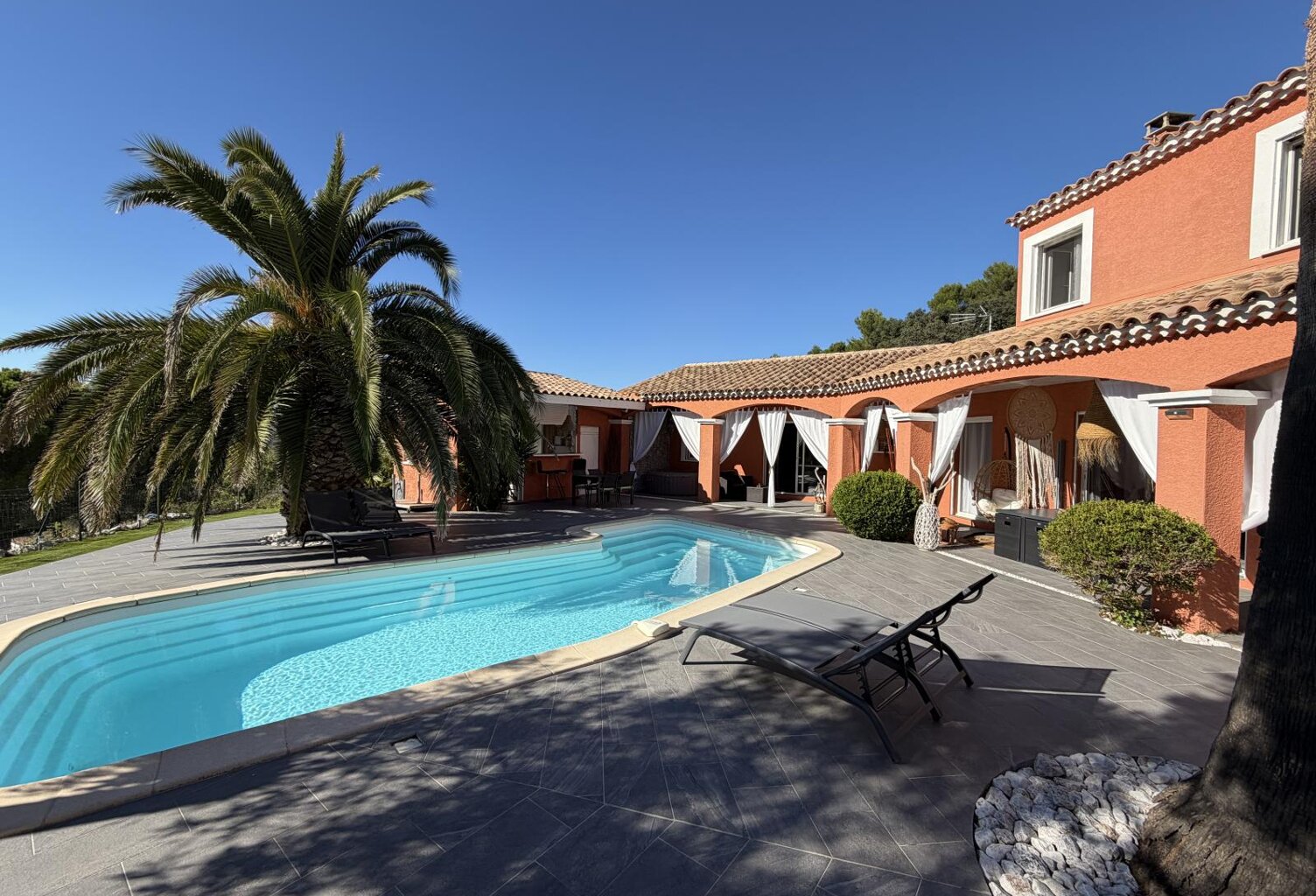 Villa de prestige Hérault avec vue imprenable — photo 1
