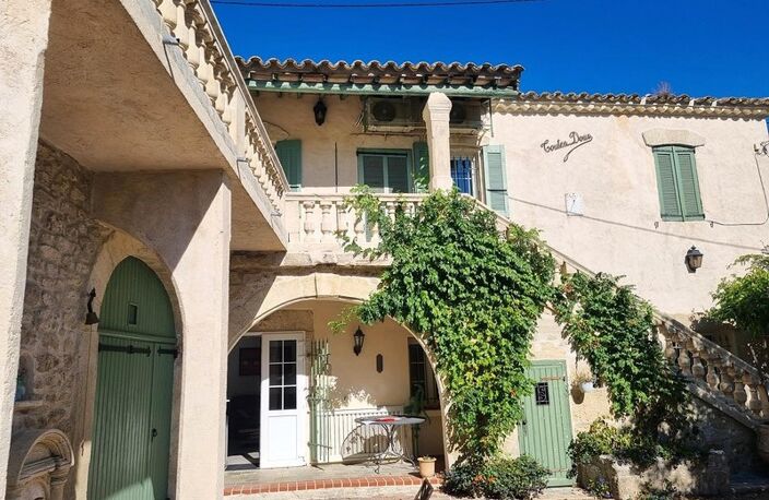 Vente maison en pierres apparentes avec piscine et dépendance à SOUVIGNARGUES. 30250. — photo 3