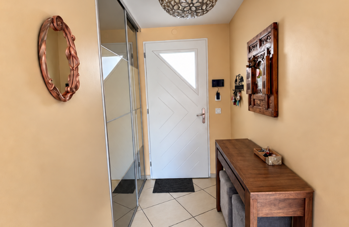 Vente Maison/villa 6 pièces — photo 2