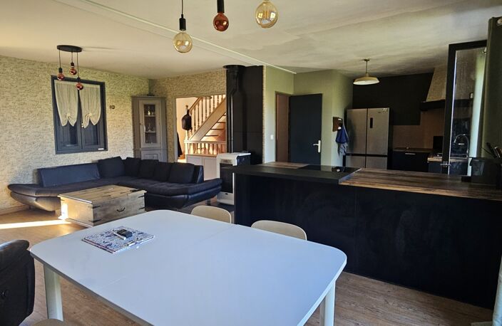 Vente Maison/villa 7 pièces — photo 2