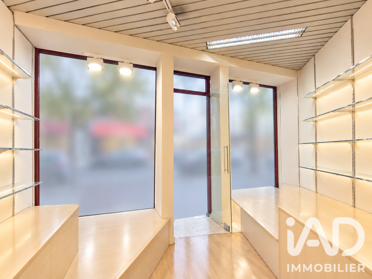 Vente Local commercial 50 m&sup2; — photo 1