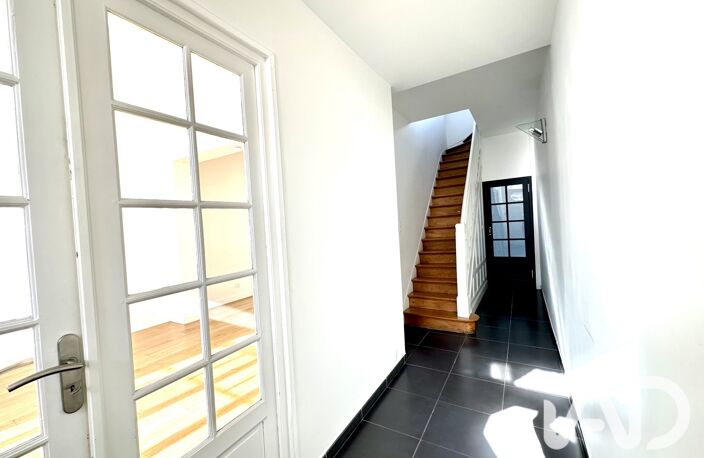 Vente Maison de ville 5 pièces — photo 2