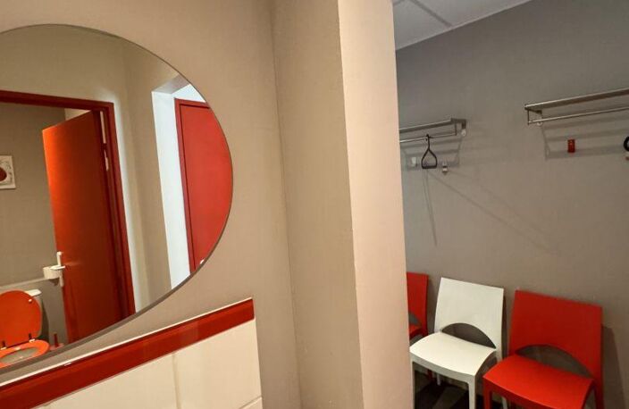 Location Bureaux 81 m&sup2; — photo 3