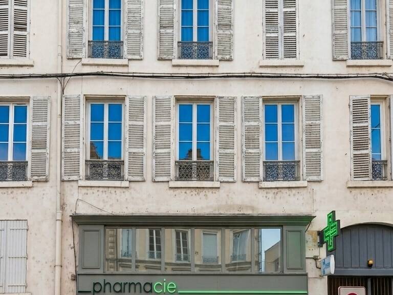 Vente Boutique/Local commercial 127 m&sup2; — photo 1