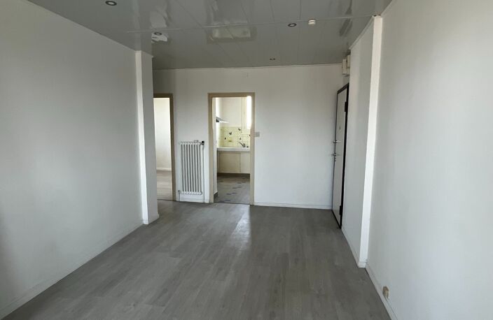 vente appartement - 3 pièce(s) — photo 2