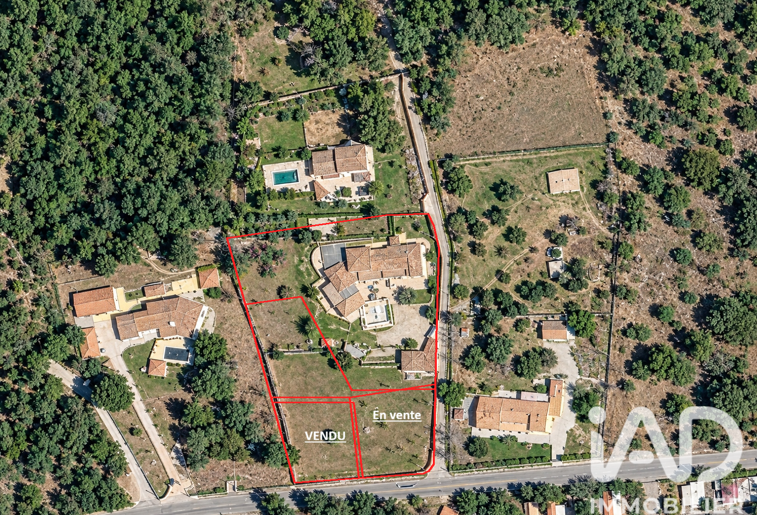 Vente Terrain 660 m&sup2; — photo 1