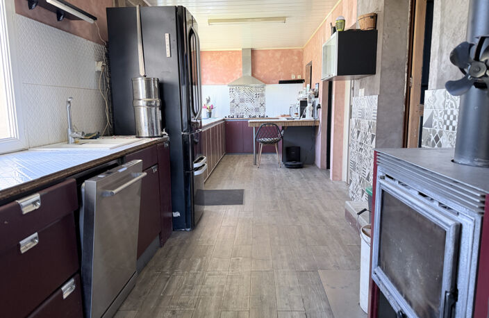 Maison en pierre avec grand garage et terrain — photo 3
