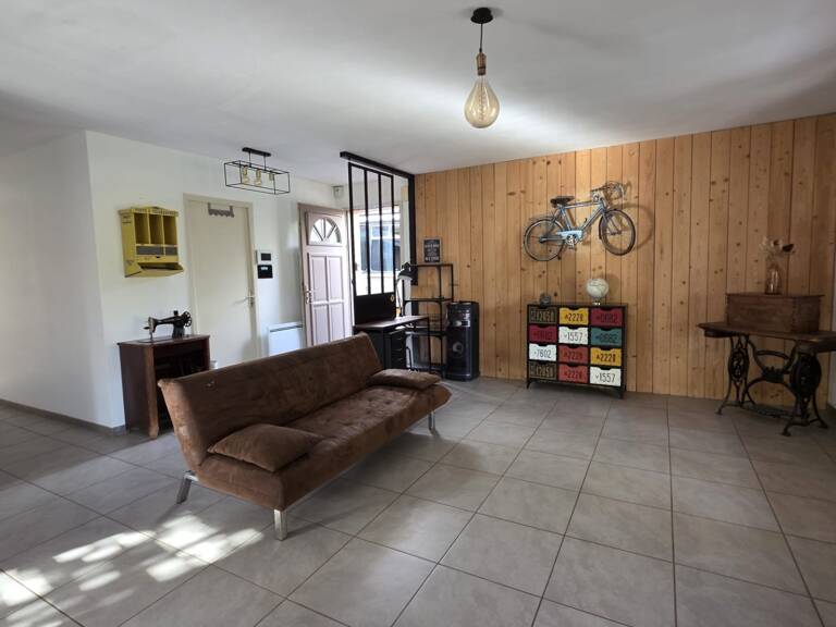 Vente Maison/villa 8 pièces — photo 1