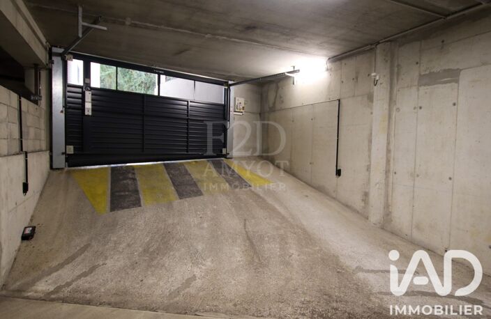 Vente Parking 11 m&sup2; — photo 2