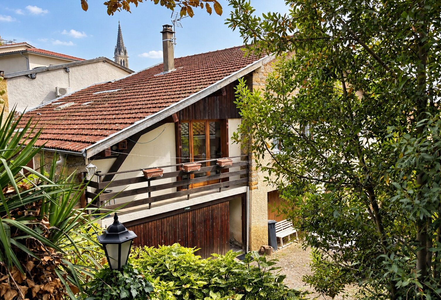 St Cyr au Mont d'Or — photo 1