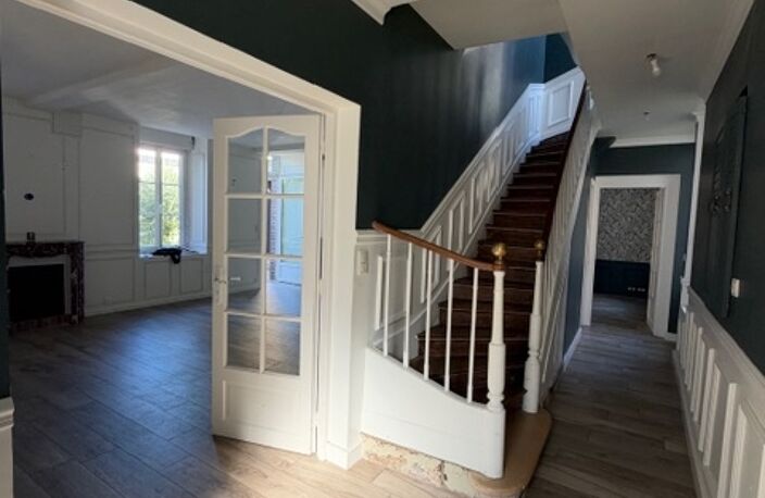 Vente Maison/villa 9 pièces — photo 2