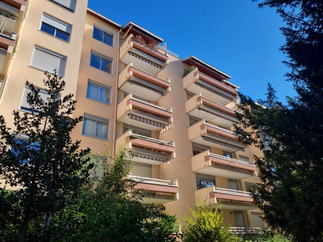 LOCATION LYON 69009 - APPARTEMENT T4 AVEC BALCON ET STATIONNEMENT ST RAMBERT AU PIED DES COMMERCES ET TRANSPOR — photo du bien