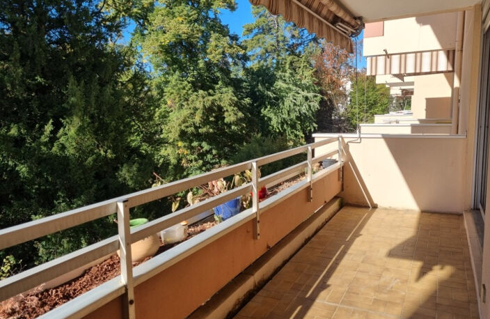 LOCATION LYON 69009 - APPARTEMENT T4 AVEC BALCON ET STATIONNEMENT ST RAMBERT AU PIED DES COMMERCES ET TRANSPOR — photo 3