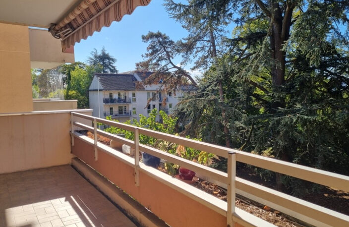 LOCATION LYON 69009 - APPARTEMENT T4 AVEC BALCON ET STATIONNEMENT ST RAMBERT AU PIED DES COMMERCES ET TRANSPOR — photo 4