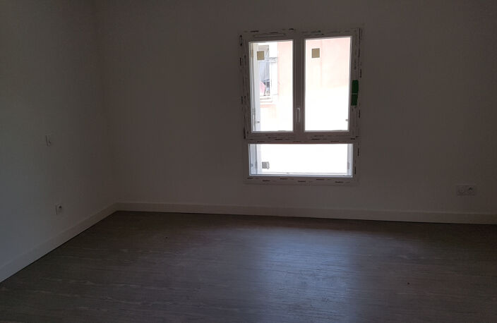 Maison de village T3 de 66 M2 avec courette — photo 5