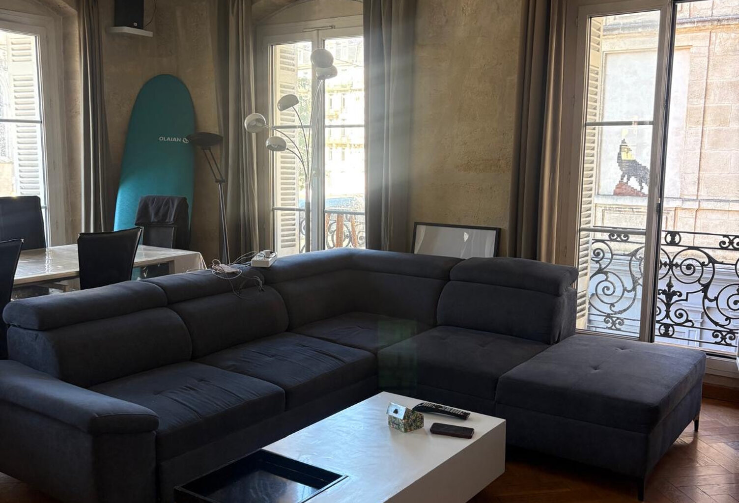 Place Pey Berland, superbe appartement T3 meublé de 93 m2 si — photo 1