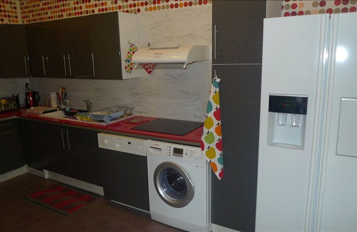 Place Pey Berland, superbe appartement T3 meublé de 93 m2 si — photo 4
