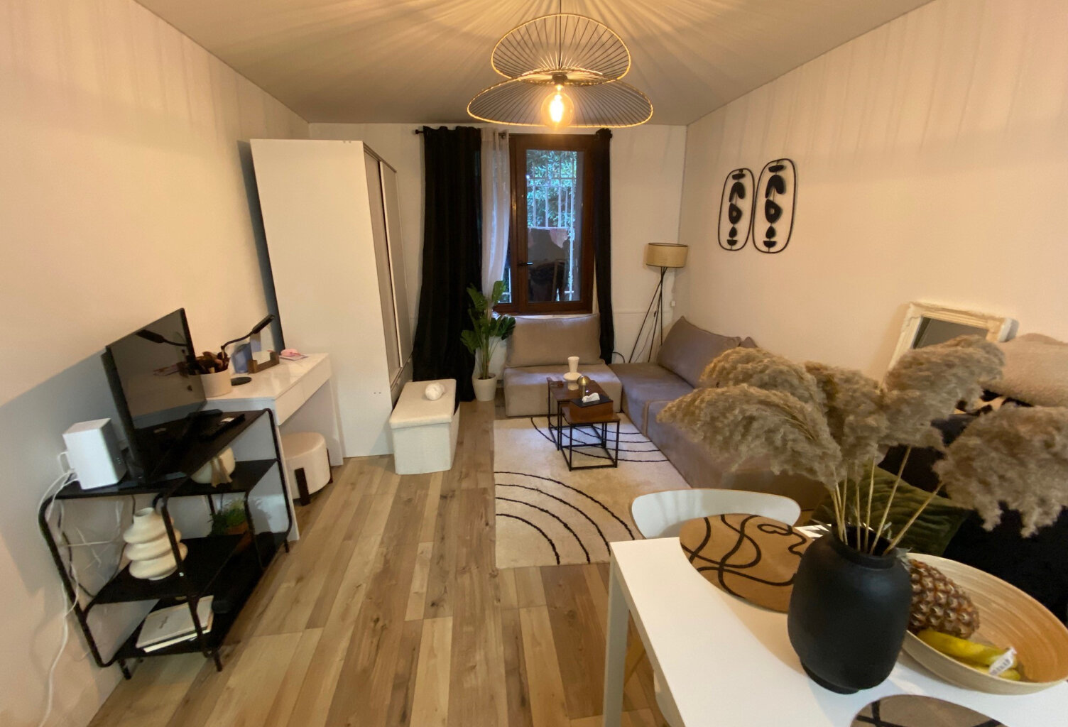Studio avec terrasse / jardinet - Saint Césaire — photo 1