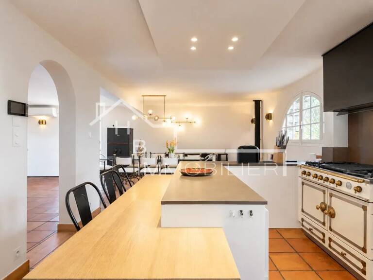Maison 7 pièces 233 m² — photo 1
