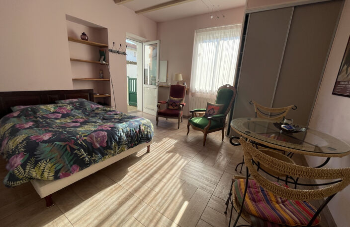 Studio meublé avec terrasse — photo 2