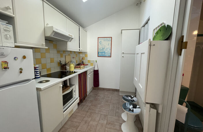Studio meublé avec terrasse — photo 3