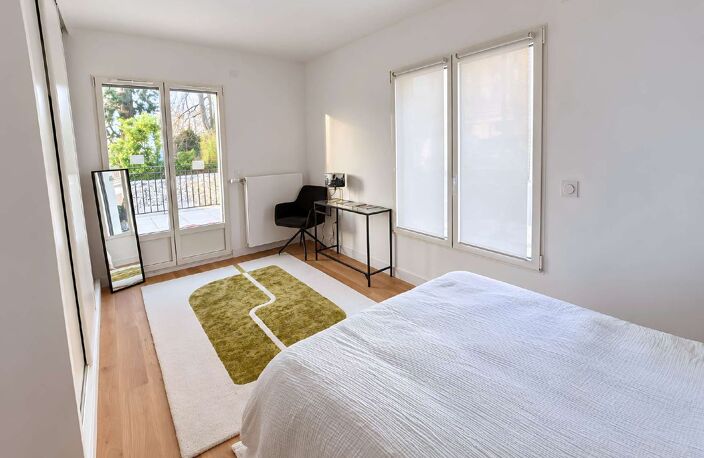 RARE À LA VENTE – SUPERBE T4 DE 130 M² AVEC EXTÉRIEURS EXCEPTIONNELS À CORMEILLES-EN-PARISIS ! — photo 3