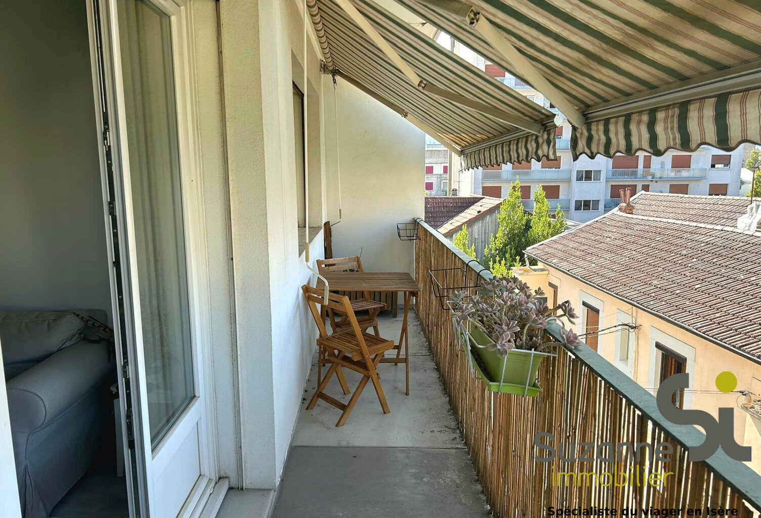 Grenoble Eaux-Claires  T3 lumineux avec 2 balcons et parking — photo 1