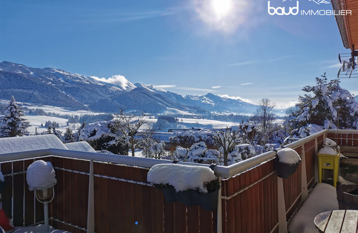 Appartement avec terrasse et double garage — photo 2