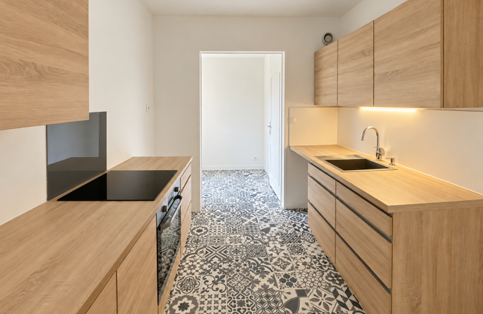 A LOUER LE MANS SUD APPARTEMENT 3 CHAMBRES AVEC CAVE ET PARK — photo 3