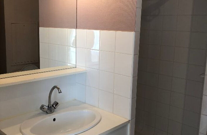 MONTBERNAGE STUDIO AVEC PARKING - 21.87 m2 — photo 4