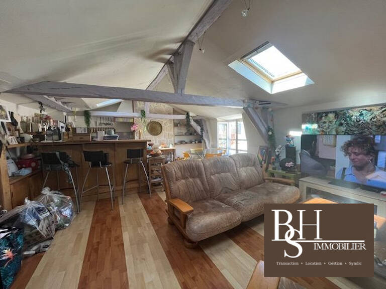 POITIERS CENTRE VILLE, T2 BIS MEUBLE DE 55.81M² — photo 1
