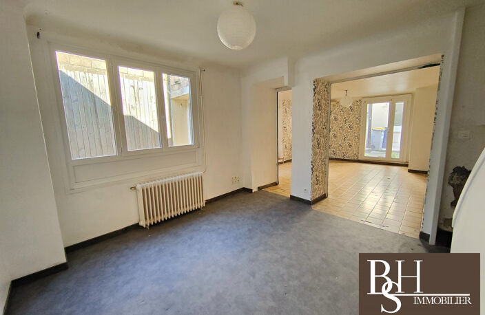 Maison d'environ 90m² à rénover avec terrasse — photo 3