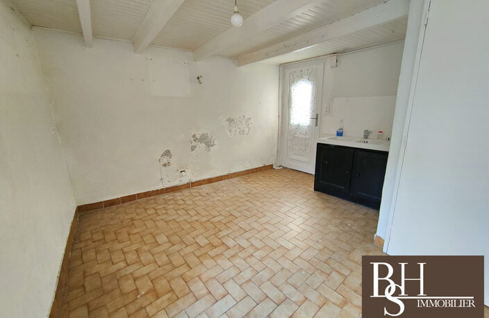 Maison d'environ 90m² à rénover avec terrasse — photo 5