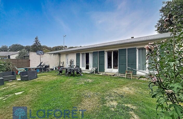 À VENDRE - MAISON DE PLAIN-PIED À SAINT-SÉBASTIEN-DE-MORSENT — photo 2
