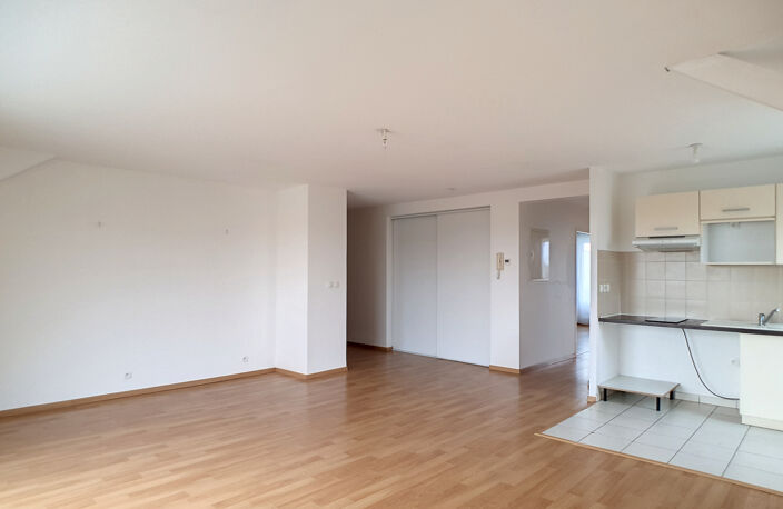Appartement Saint Sebastien De Morsent 3 pièce(s) 77.39 m2 — photo 2