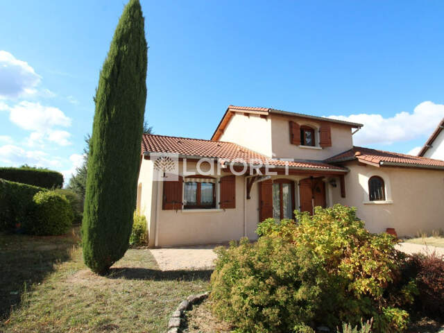 Maison Saint Just Saint Rambert 5 pièce(s) 142 m2 piscine 1300m² de terrain — photo du bien