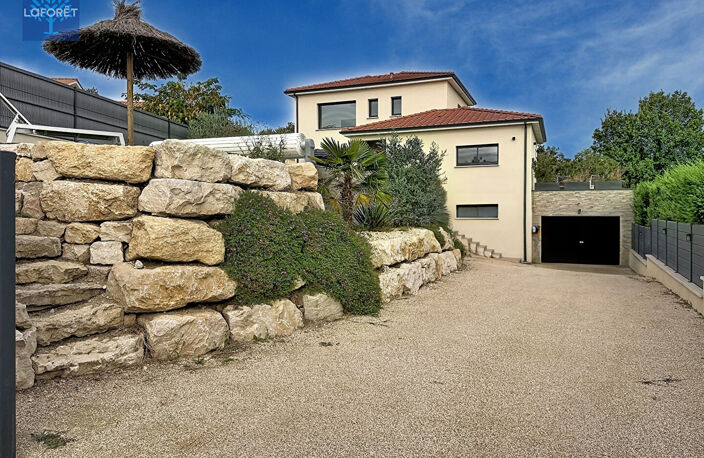Maison Montagny 6 pièce(s) 145 m2 — photo 2