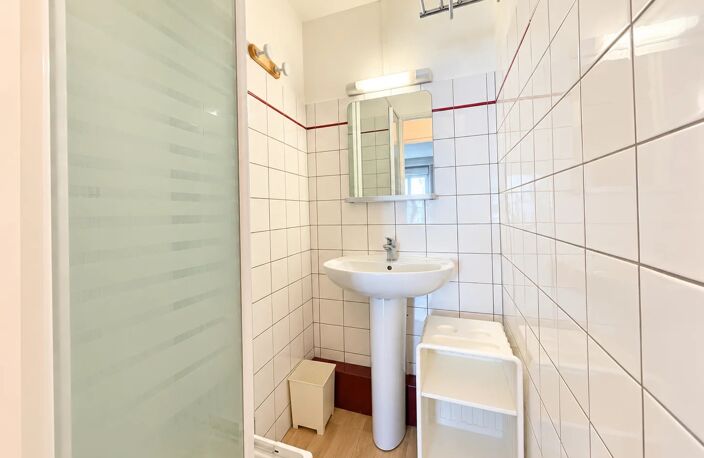 NANTES – BOULEVARD DALBY– GRAND STUDIO 30 M² — photo 3
