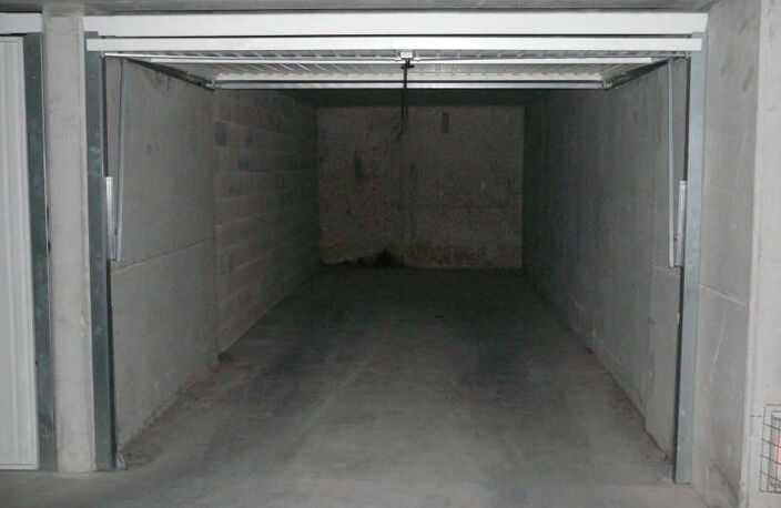 BOX garage en sous sol JARDIN D OLERYS la Fourragère 130012 — photo 2