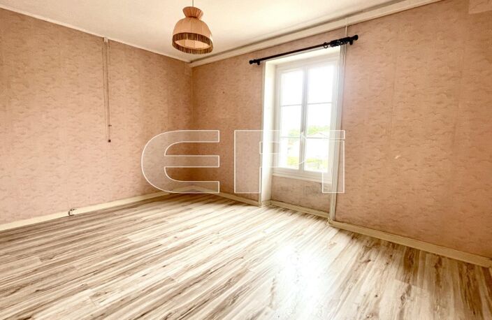 7 Km ST-VARENT, 6 Km AIRVAULT <br>Maison avec possibilité de cr — photo 5