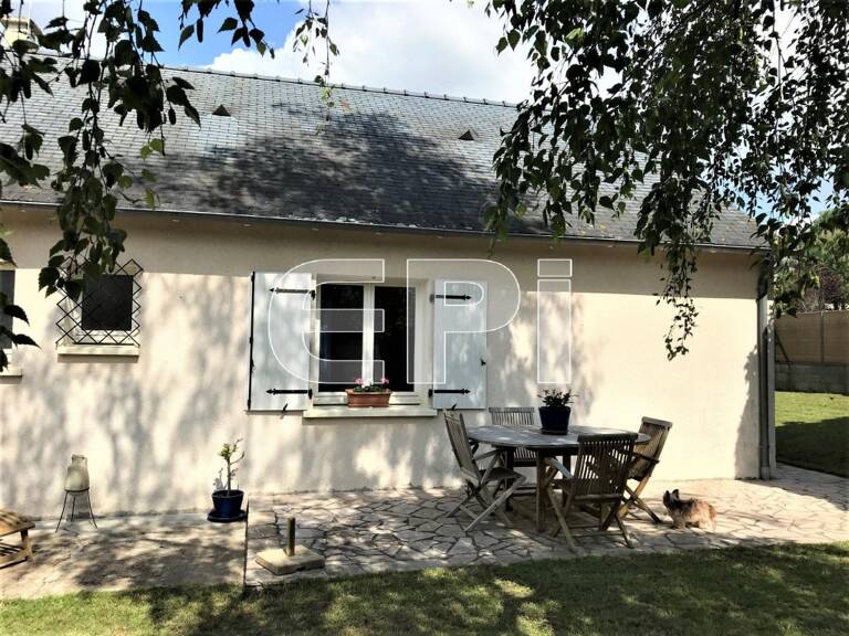 RARE ST HILAIRE ST FLORENT - A LOUER - PROCHE COMMERCES MAISON P — photo 1