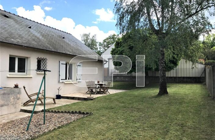 RARE ST HILAIRE ST FLORENT - A LOUER - PROCHE COMMERCES MAISON P — photo 3