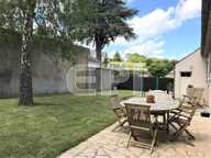 RARE ST HILAIRE ST FLORENT - A LOUER - PROCHE COMMERCES MAISON P — photo 4