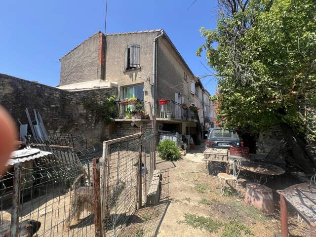 Montpezat, maison de village 86m² avec jardin, 4chs +un T2 de 33m² — photo du bien