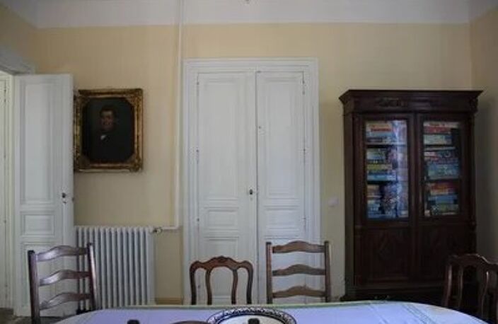 Secteur Anduze / Lédignan, maison de Maître de 300m² avec 500m² de dépendance viticole sur 7.000m² + piscine — photo 5