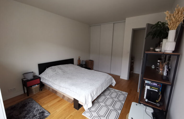 Appartement T2  - Rue Peyronnet - BORDEAUX — photo 4