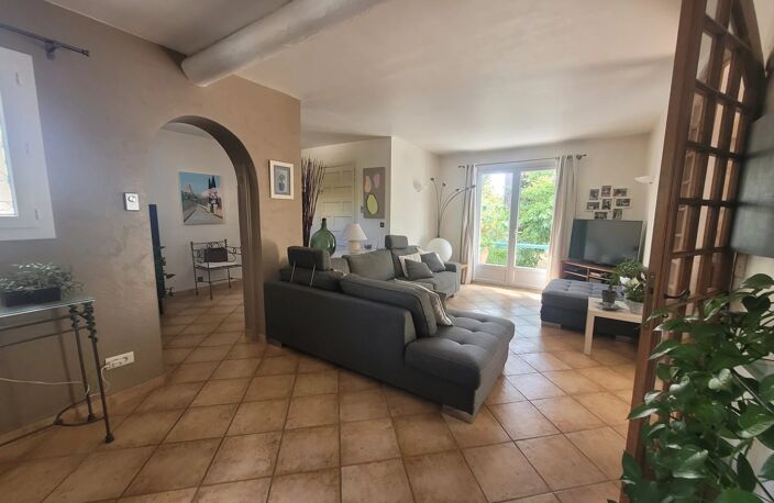 A Mus, villa 8chs provençale de 243m² avec piscine sur parcelle 2485m²(division parcellaire possible) — photo 4