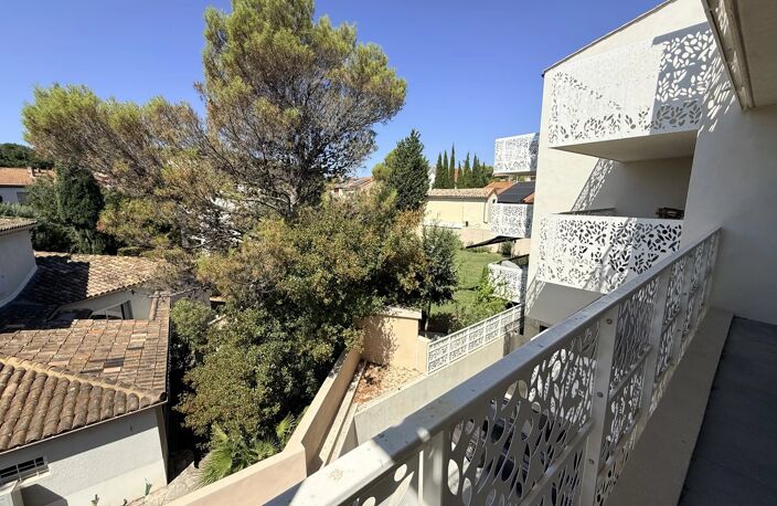 Nîmes, quartier Jean Jaurès, appartement, 65m2, 2chs, terrasse 17m2, ascenseur, parking — photo 2