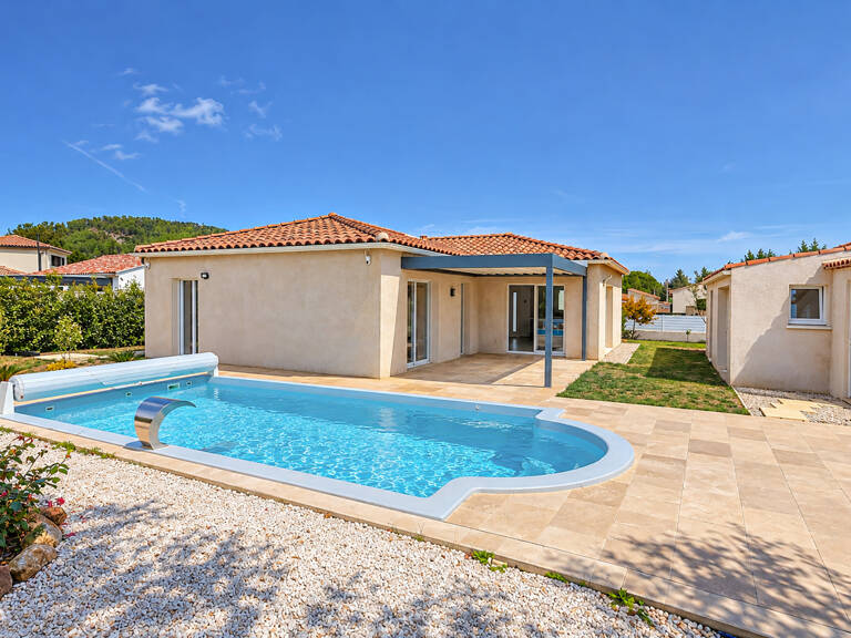 Villa T4 de 2022 avec garage, piscine et jardin — photo 1