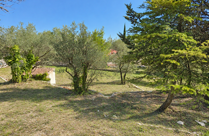 Terrain constructible de 1 700 m2 dans un environnement calme et recherché — photo 3